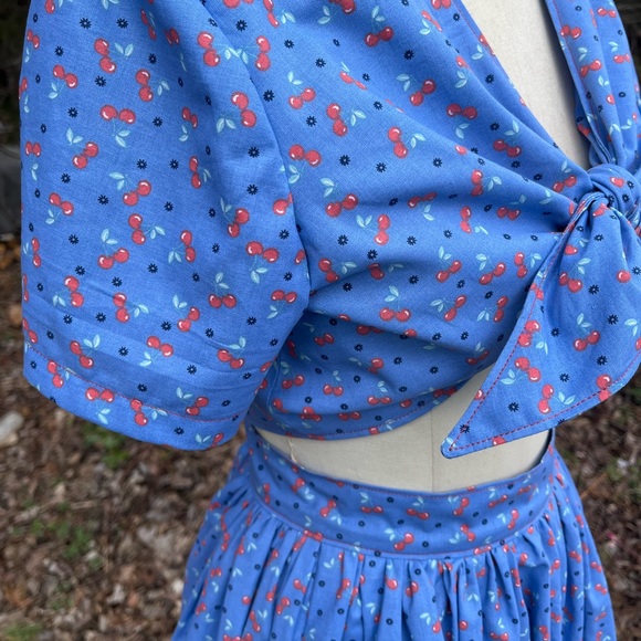 1940’s Inspired Blue Cherries Playsuit Top & Skirt Set with Pockets - Picture 3 of 3